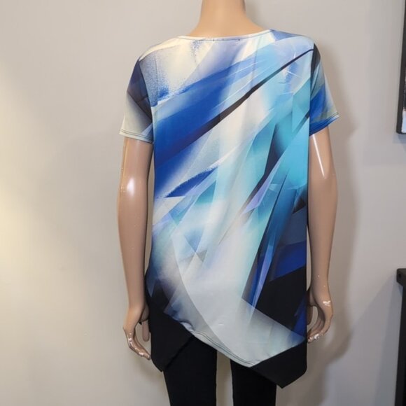 3/$20 B.L.E.U. Abstract Tunic Top Short Sleeve Asymmetric Hem Water Colours - Picture 8 of 16